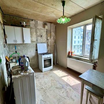 Смілянська вул., 128
