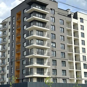 Володимира Івасюка вул., (Будинок 2)