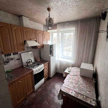 Академіка Доброхотова вул., 28
