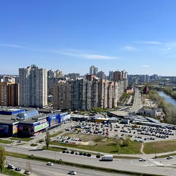 Дніпровська набережна вул., 20-А