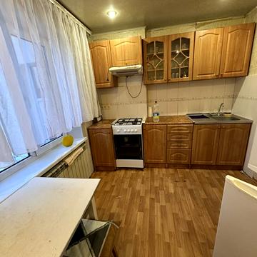 Володимира Українця вул., 12