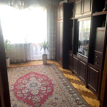 Симоненка вул., (Будинок)