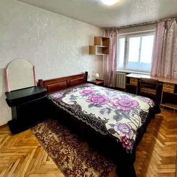 Олександра Архипенка вул. (Мате Залки), 2/12