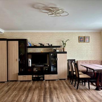 Провулок черешневий, 4
