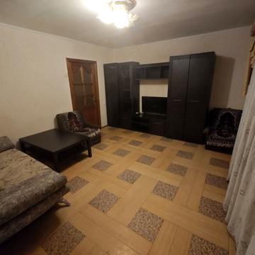 Леся Курбаса просп., 1-Б