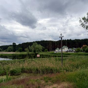 Набережна, 5