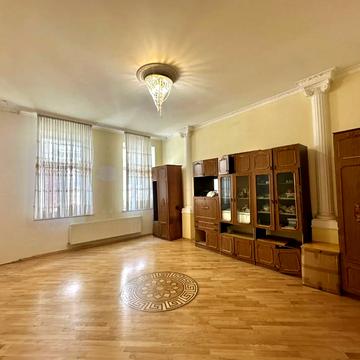 Гетьмана Петра Дорошенка вул. (Жовтнева), 34