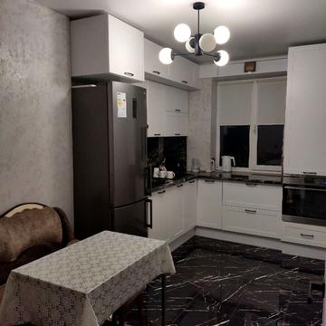Незалежності вул., 148а