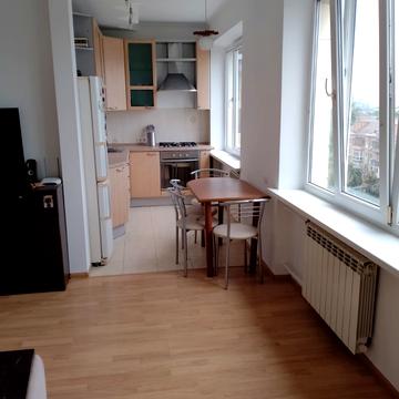 Лесі Українки бульв., 24