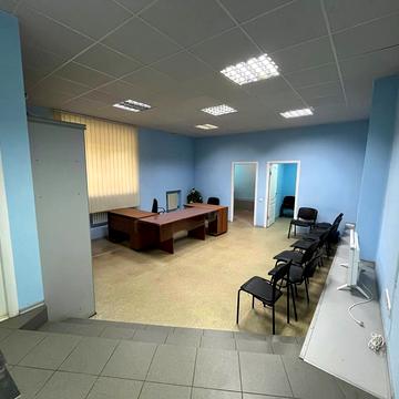 Володимира Бизова вул. (Якіра), 5а