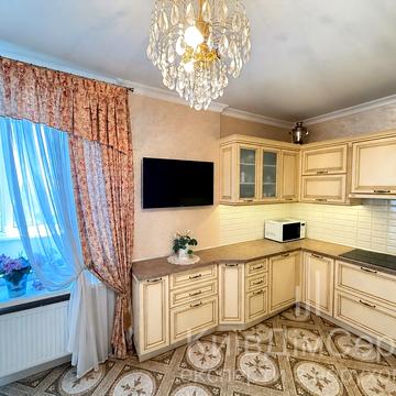 Воскресенський просп. (Перова), 10а