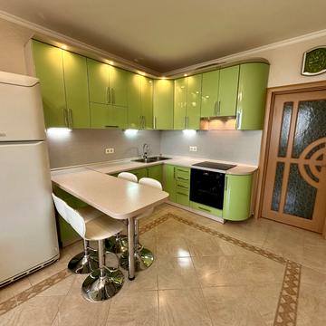 Леся Курбаса просп., 7-Б