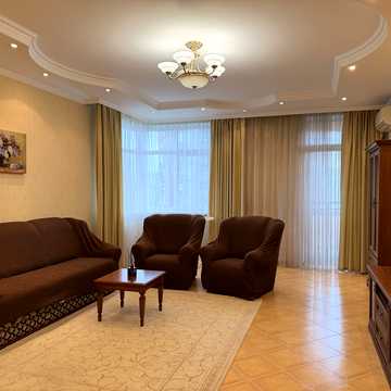 Старонаводницька вул., 6-Б