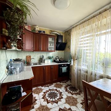 Гетьмана Мазепи вул., 4