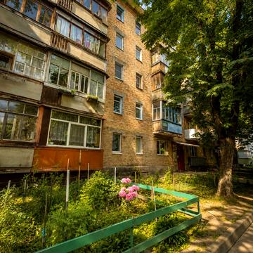 Європейська вул. (Жовтнева), 8
