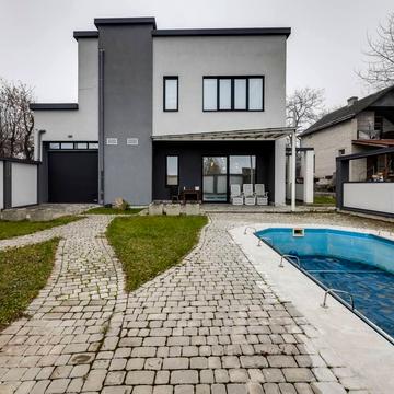 Іванова Гора вул., 5