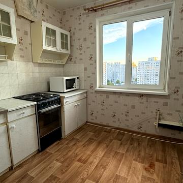 Радунська вул., 42/10
