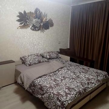 Батумська вул., 26