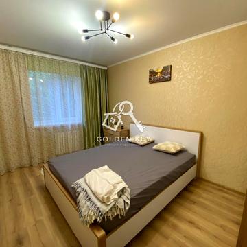 Степана Тільги вул. (Революційна), 3