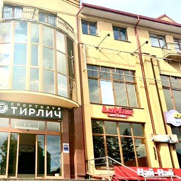 Гетьмана Івана Мазепи вул., 81