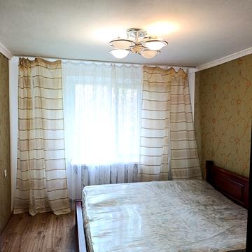 Карагандинська вул., 11