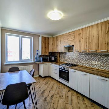 Михайла Лушпи просп., 5 к27