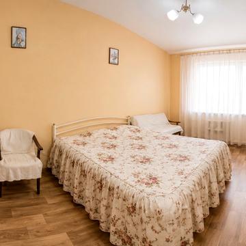 Срібнокільська вул., 1/2