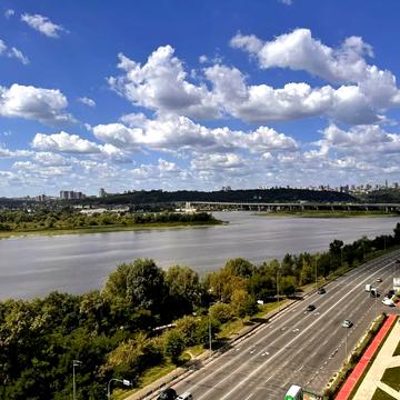 Дніпровська набережна вул., 17-К