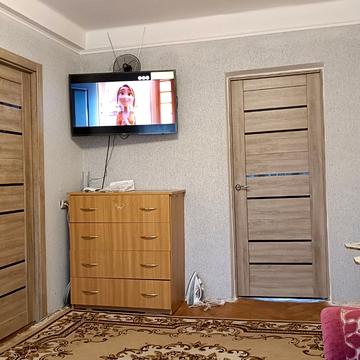 Бориса Грінченка вул., 11