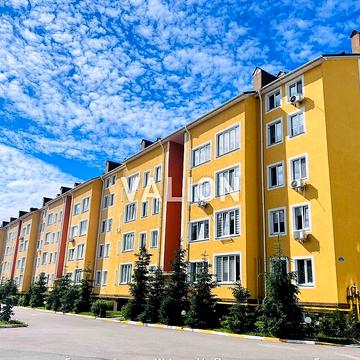 Павла Чубинського вул., 16