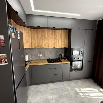 Героїв Миколаєва вул., 117