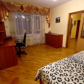 Вишняківська вул., 7-Б