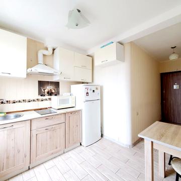 Євгена Чикаленка вул., 43а