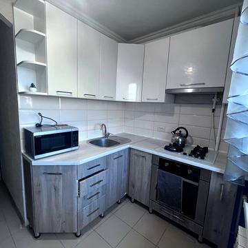 Оболонський просп., 34-Б
