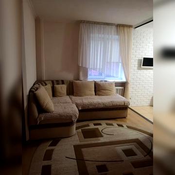 Зарічанська вул., 8