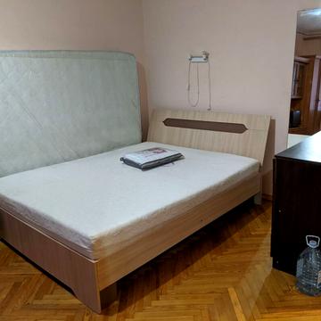 Добрий Шлях вул., 5