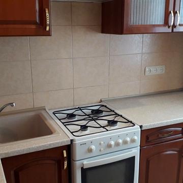 Івана Миколайчука вул., 8