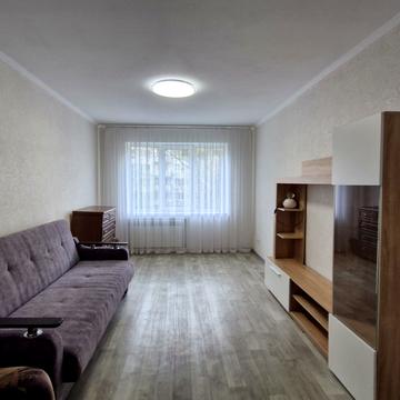 Мілютенка вул., 40/16