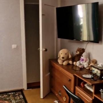 Державності вул., 38