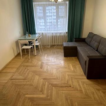 Симиренка вул., 23