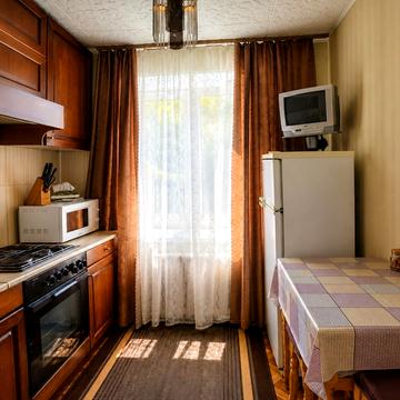 Дегтярівська вул., 6