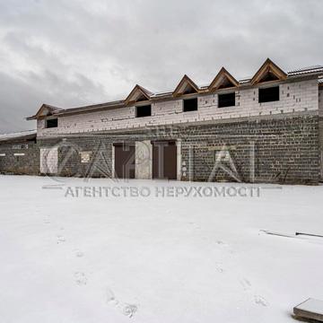 Центральна, 1
