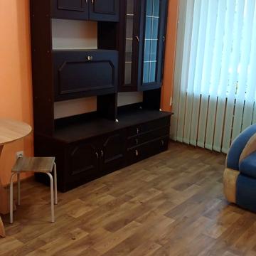 Руставі вул., 8-А