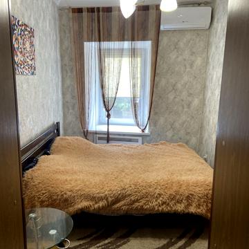 Старопортофранківська вул., 25