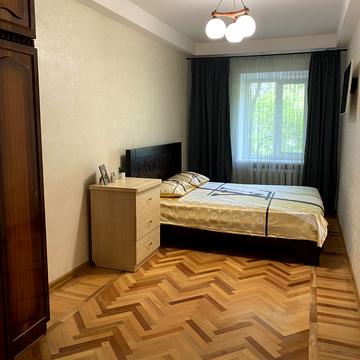 Капітана Кузнєцова вул., 95