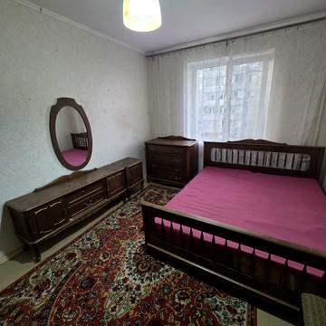 Олександра Поля просп. (Кірова), 24