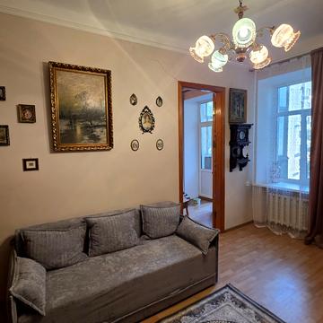 Івана Франка вул., 20