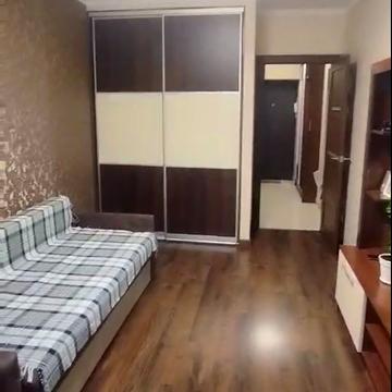 Богдана-Ігора Антонича вул., 5