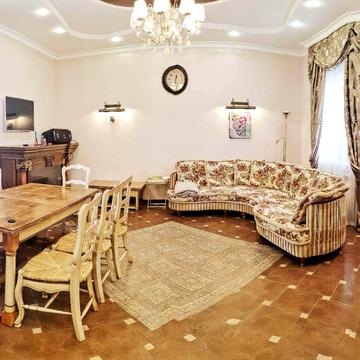 Козацька вул., 12