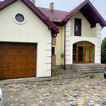 Лесі Українки вул.